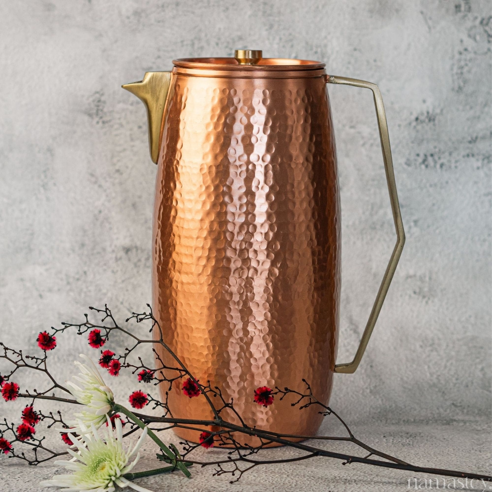 Tānbā Hammered Copper Jug (1.5 L)