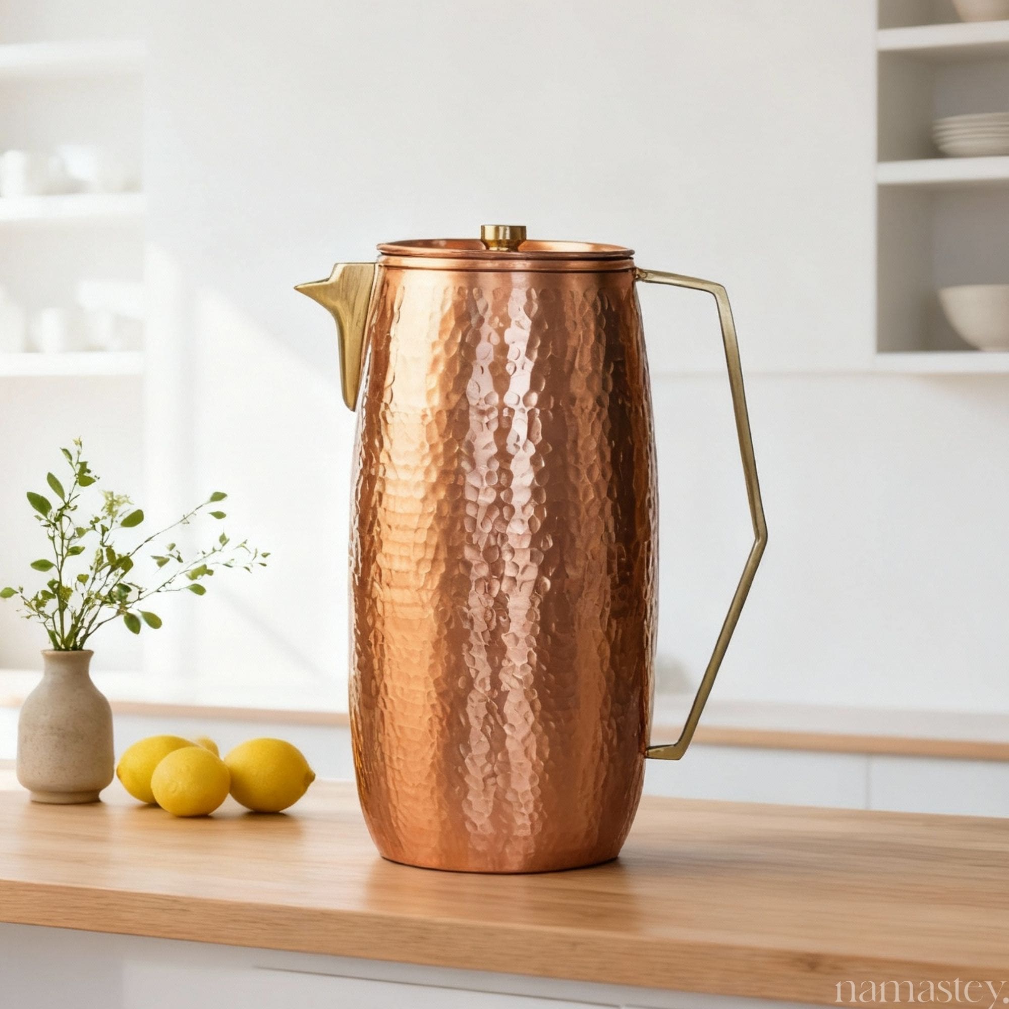 Tānbā Hammered Copper Jug (1.5 L)
