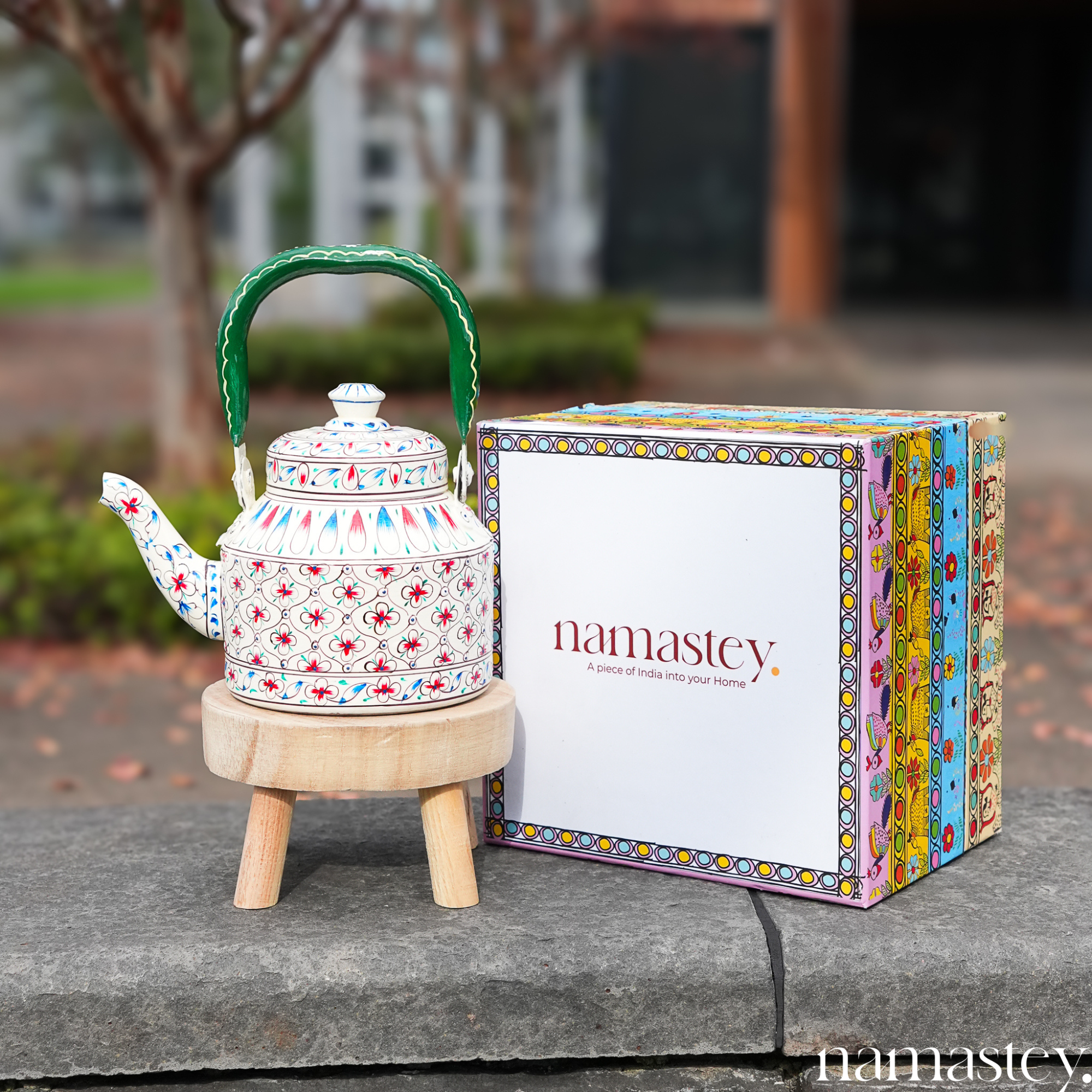 Blush Meadow – Handpainted Stainless Steel Tea Kettle (1L)