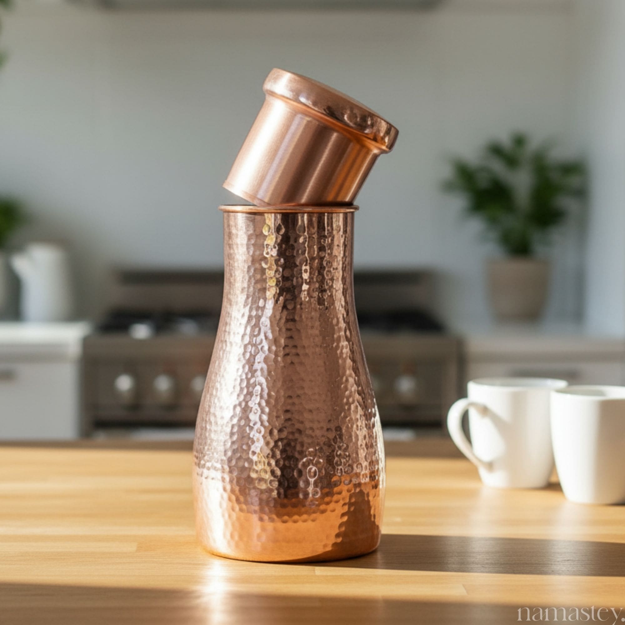 Hammered Pure Copper Carafe (950 mL)