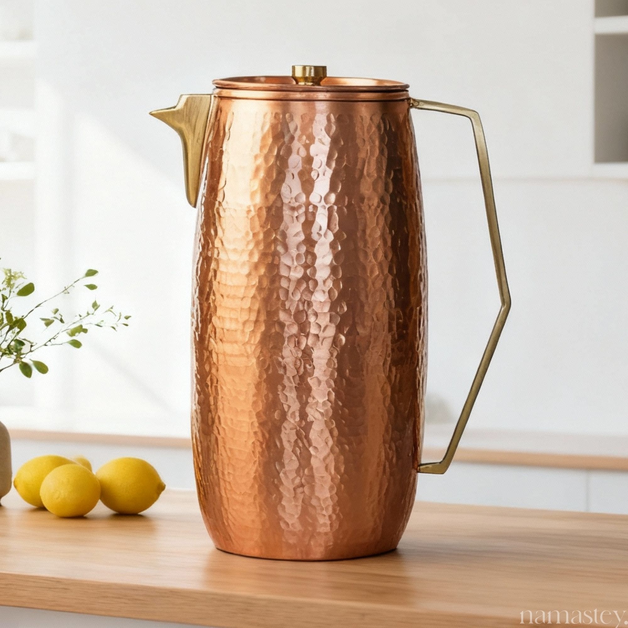 Tānbā Hammered Copper Jug (1.5 L)