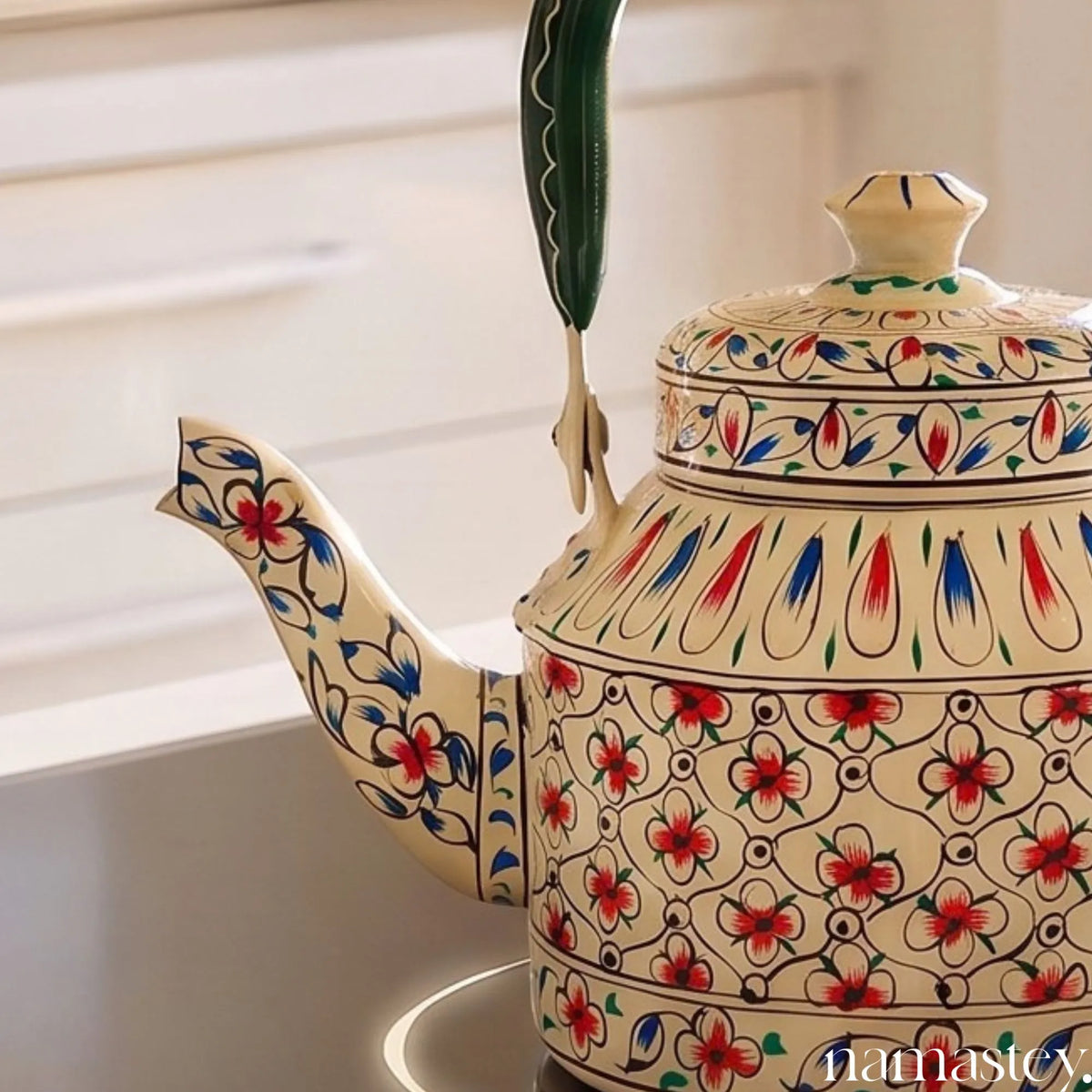 Blush Meadow – Handpainted Stainless Steel Tea Kettle (1L)