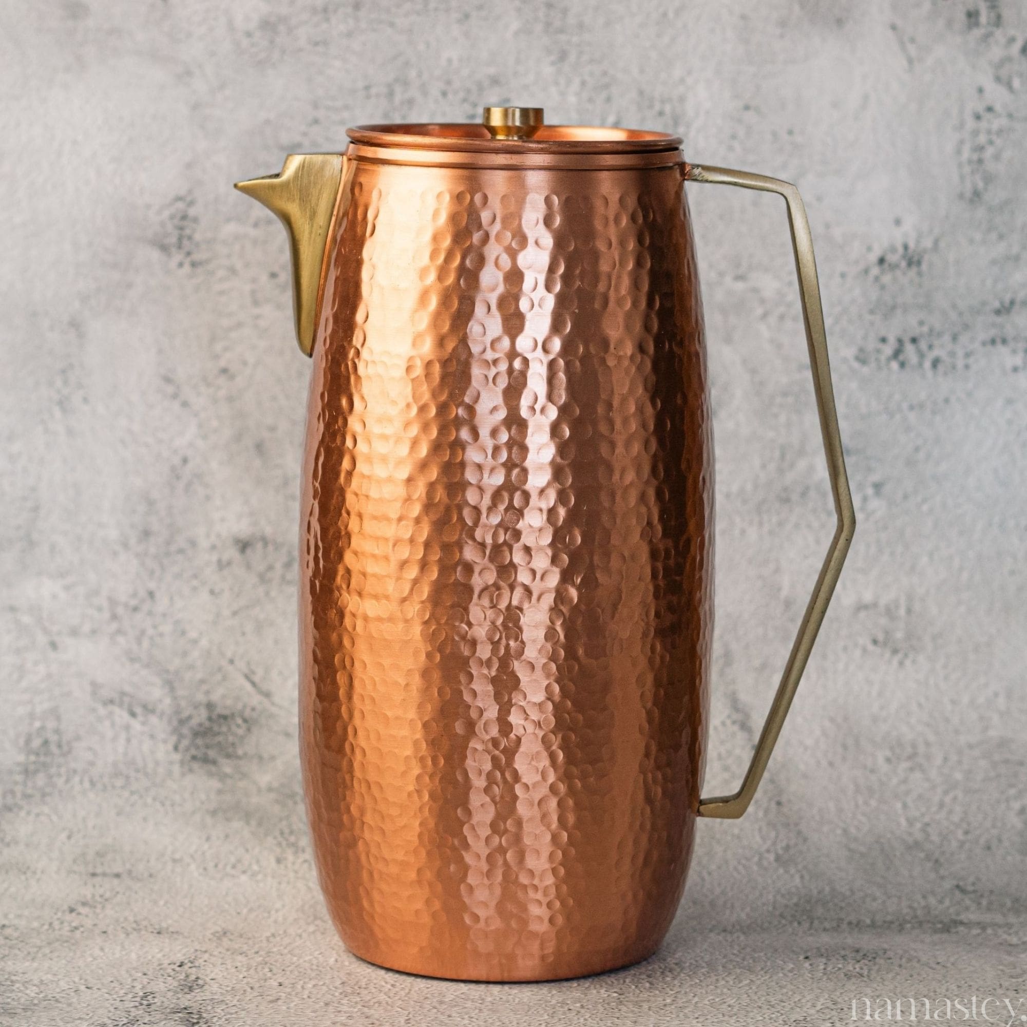 Tānbā Hammered Copper Jug (1.5 L)