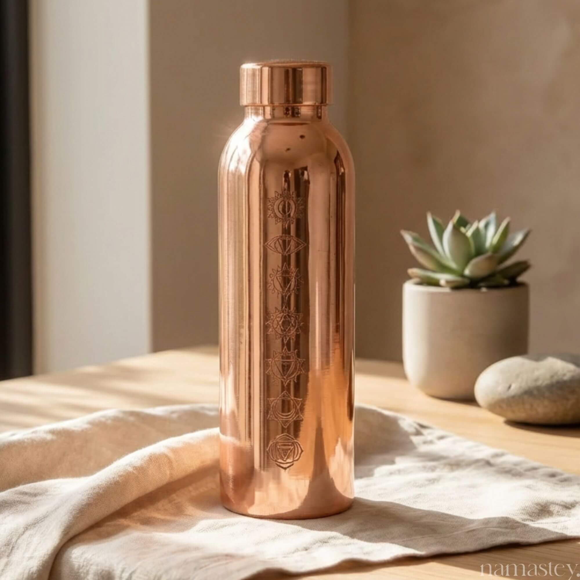 The Chakhra Copper Water Bottle (950ml)