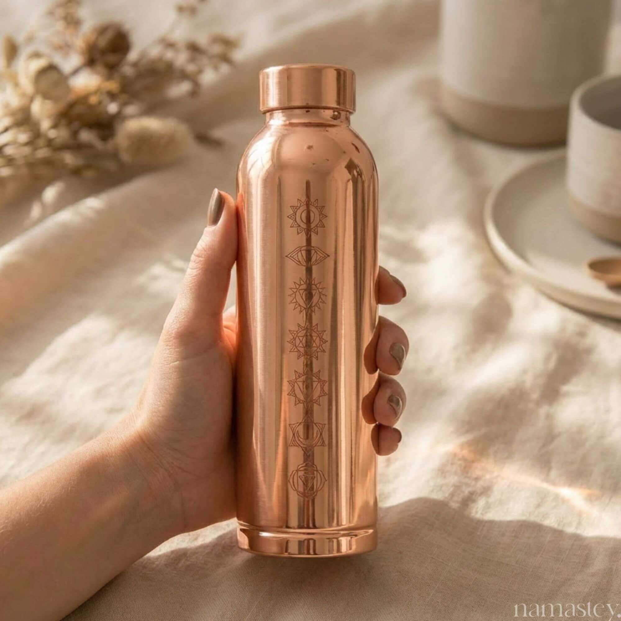 The Chakhra Copper Water Bottle (950ml) | 99.7% Pure Copper