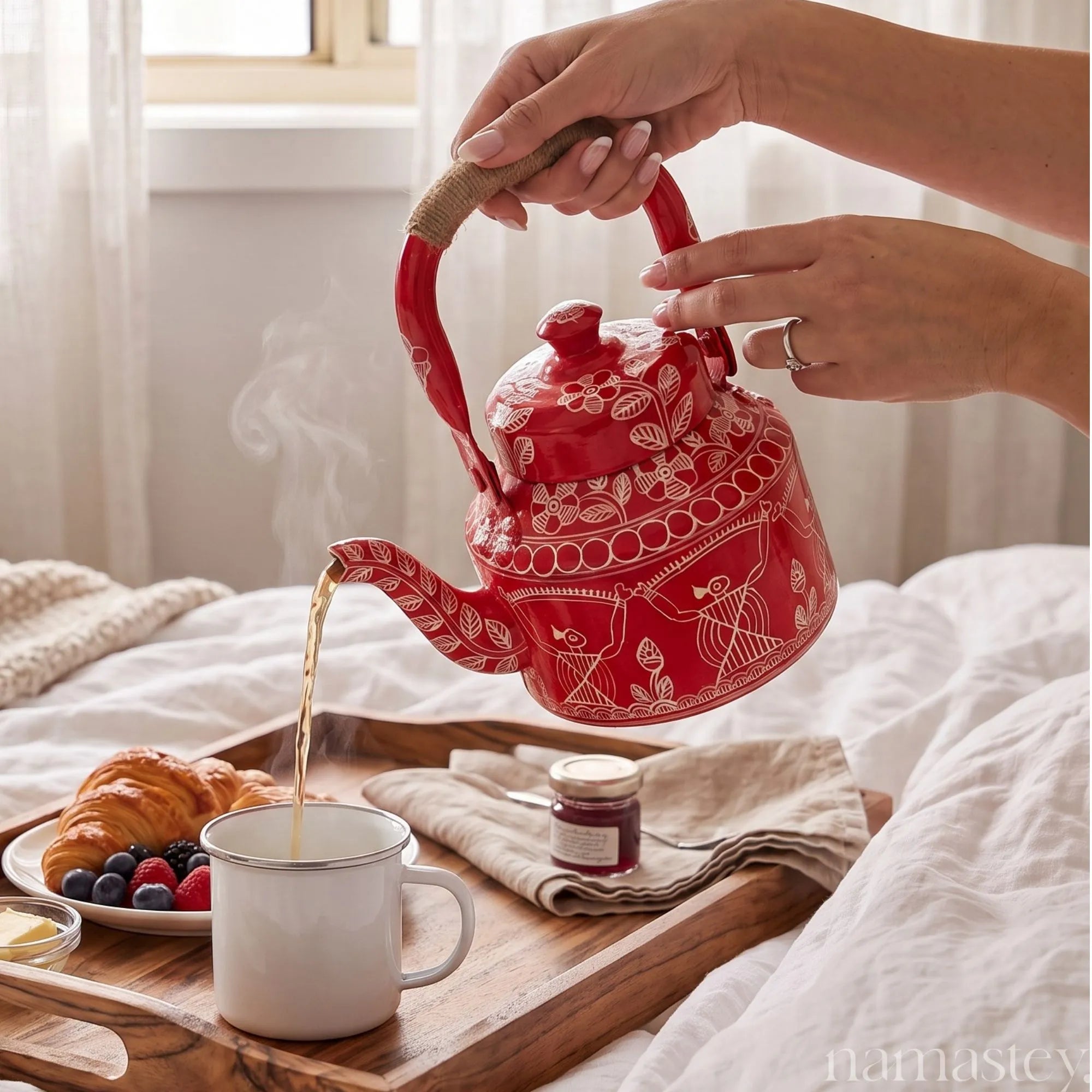 Bloody Mary – Handpainted Stainless Steel Tea Kettle (1L)