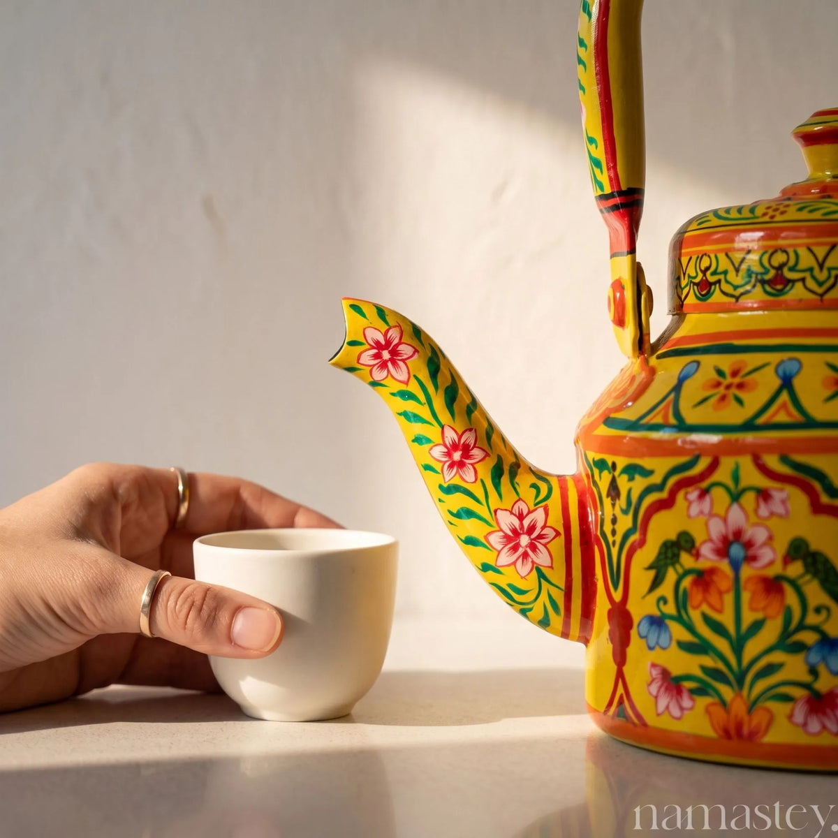 Basant Garden – Handpainted Stainless Steel Tea Kettle (1L)