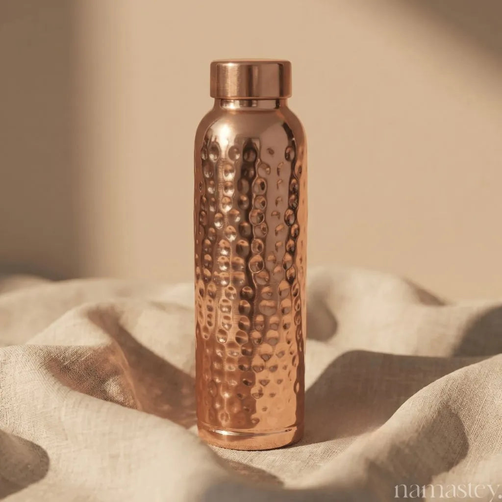 The Classic Hammered Copper Bottle (950ml)