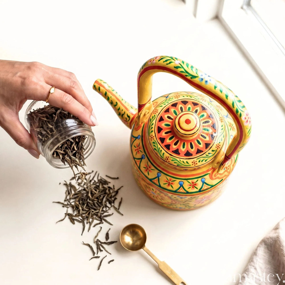 Basant Garden – Handpainted Stainless Steel Tea Kettle (1L)