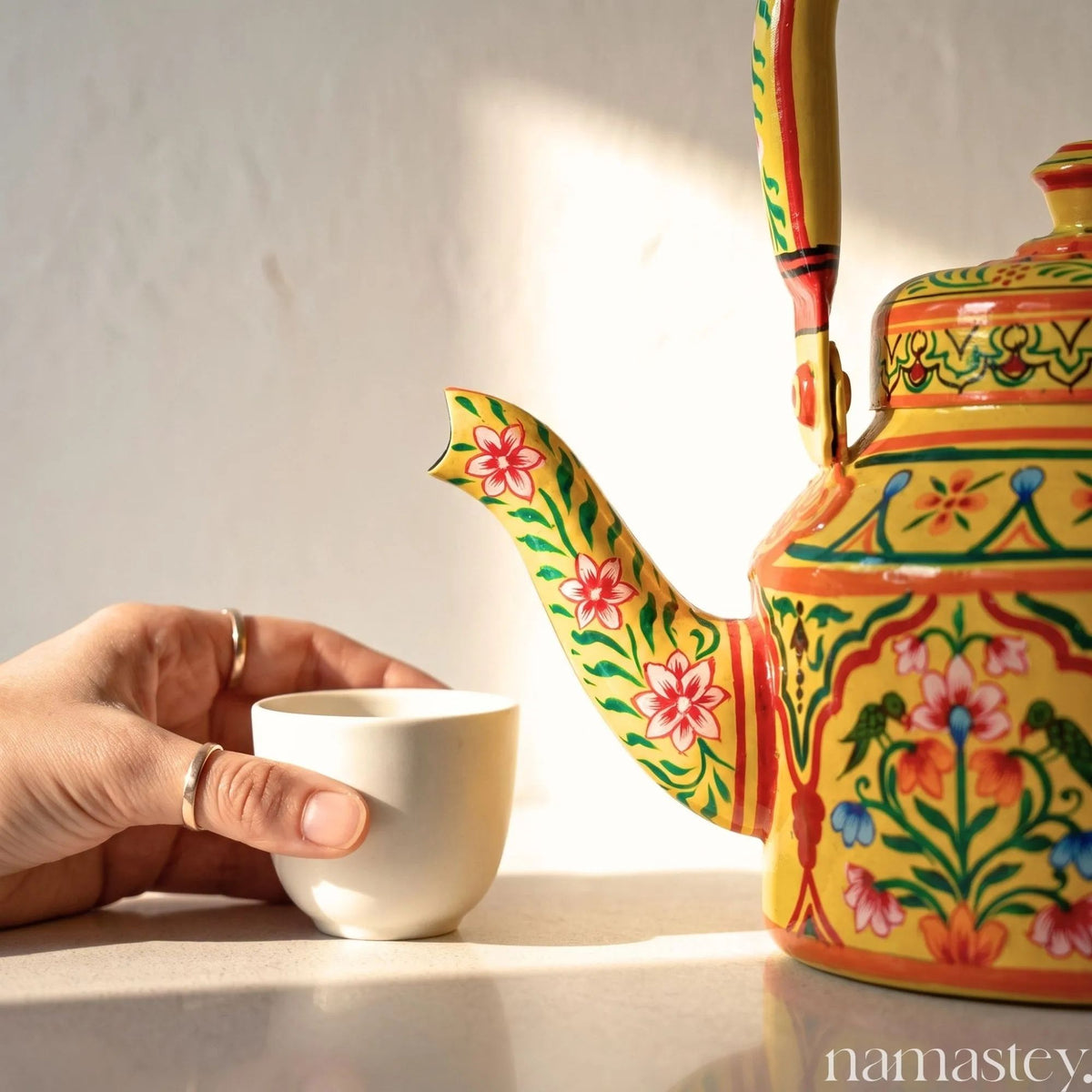 Basant Garden – Handpainted Stainless Steel Tea Kettle (1L)