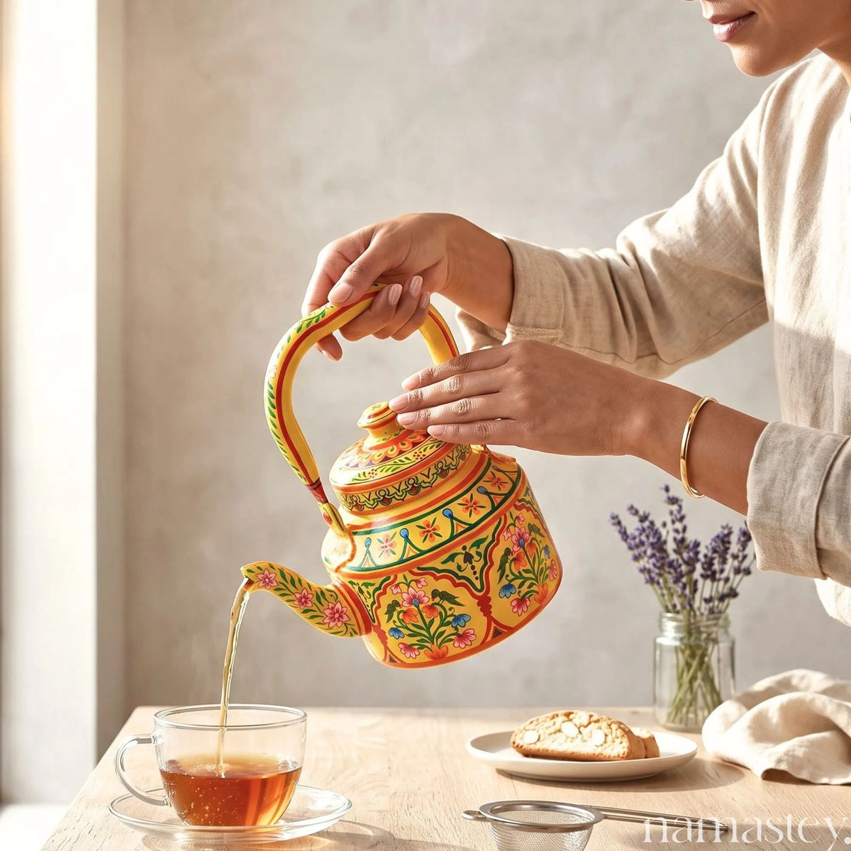 Basant Garden – Handpainted Stainless Steel Tea Kettle (1L)